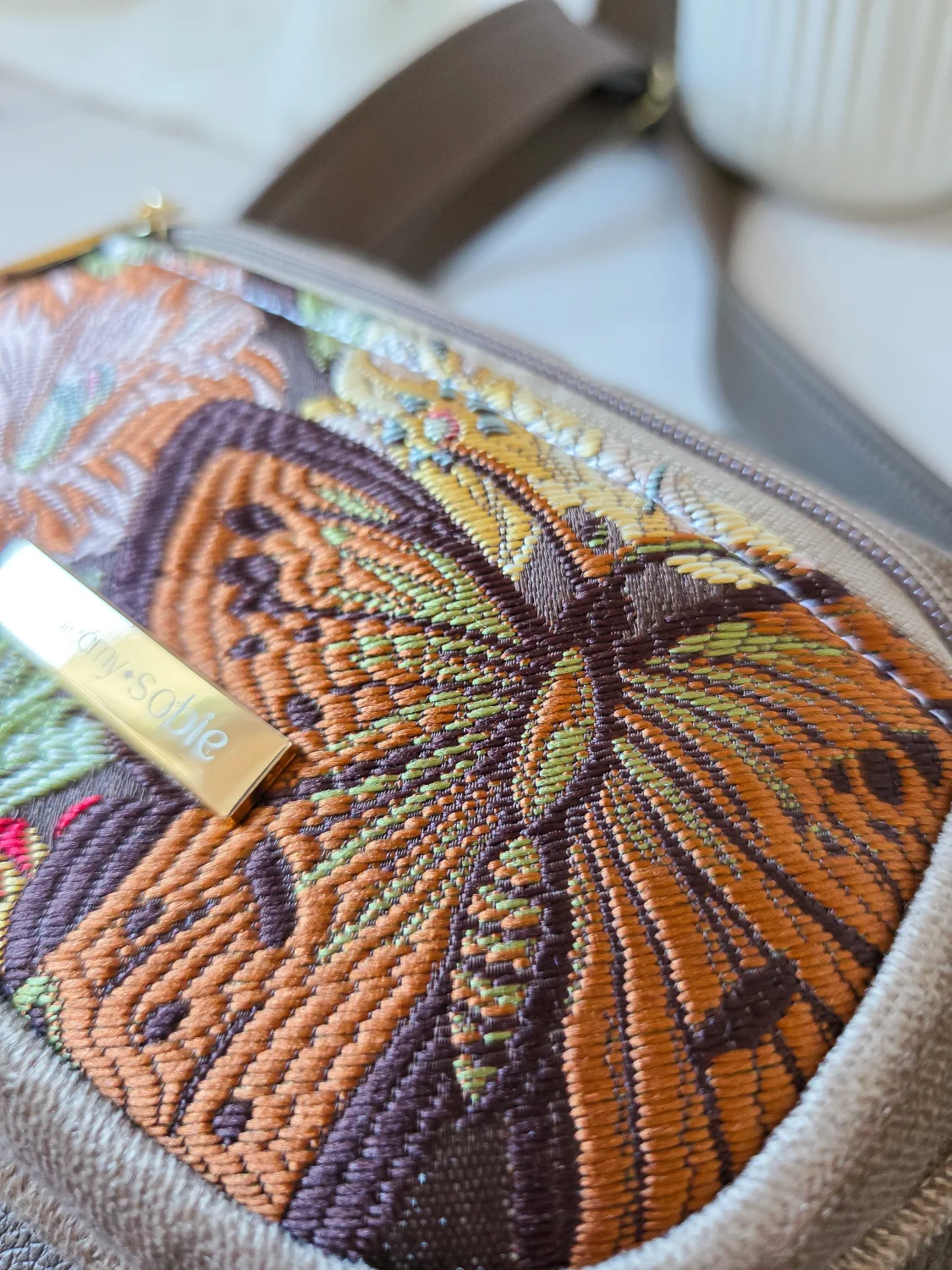 Nerka Pola Żakardowy Motylek